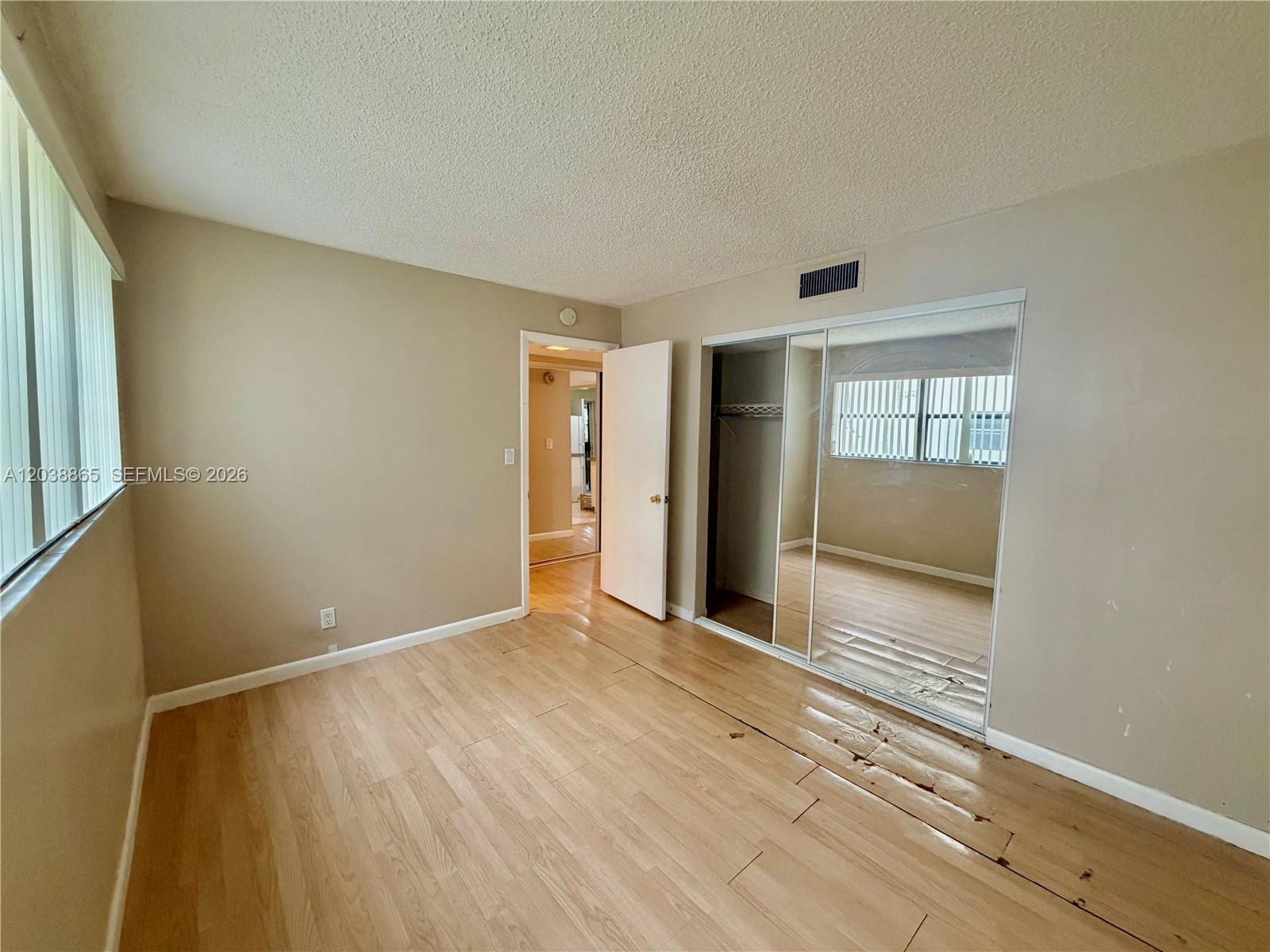 2320 S Cypress Bend Dr # 206