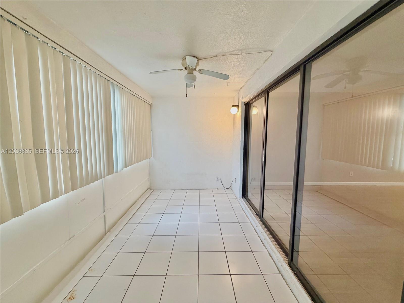 2320 S Cypress Bend Dr # 206
