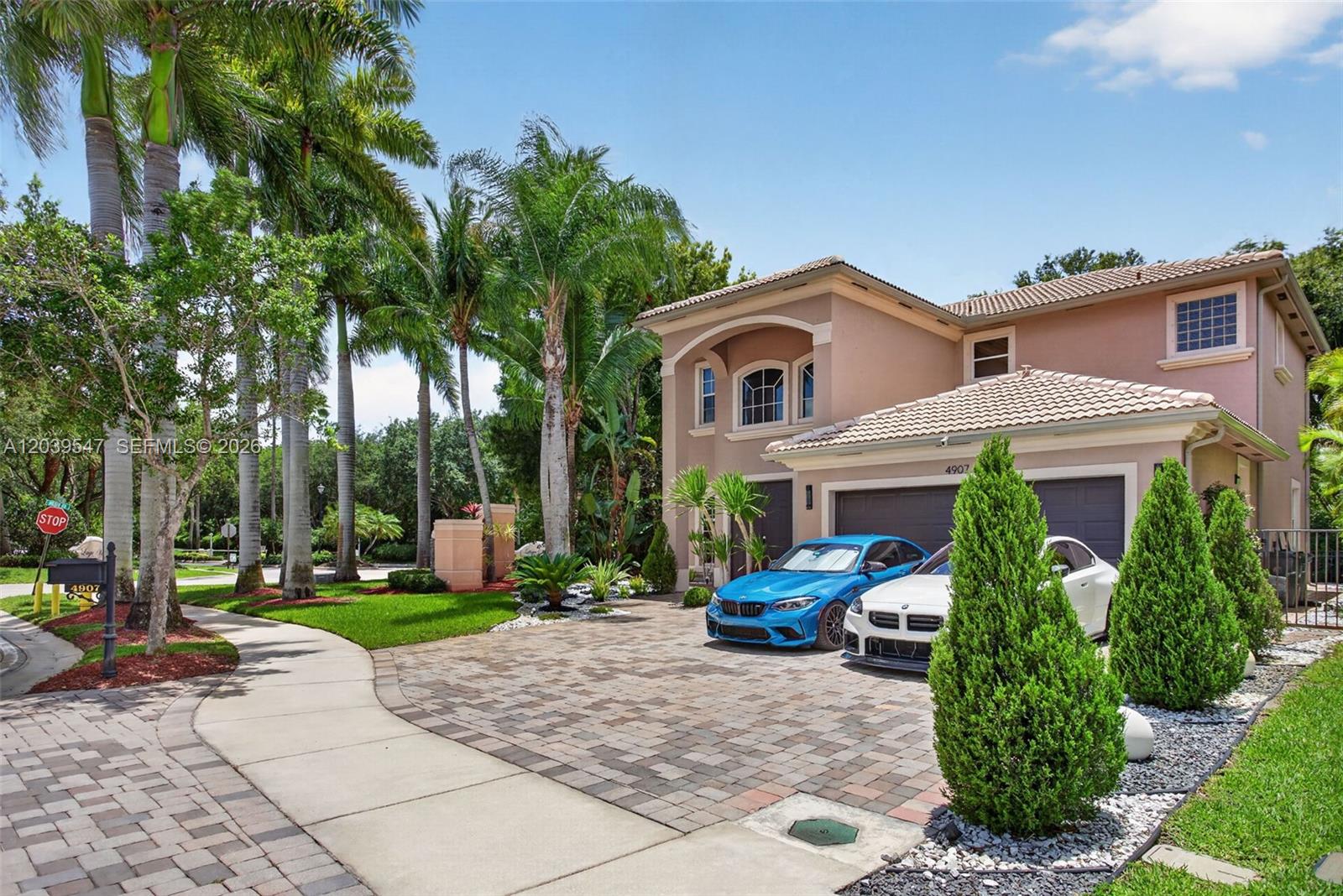 4907 Cypress Way