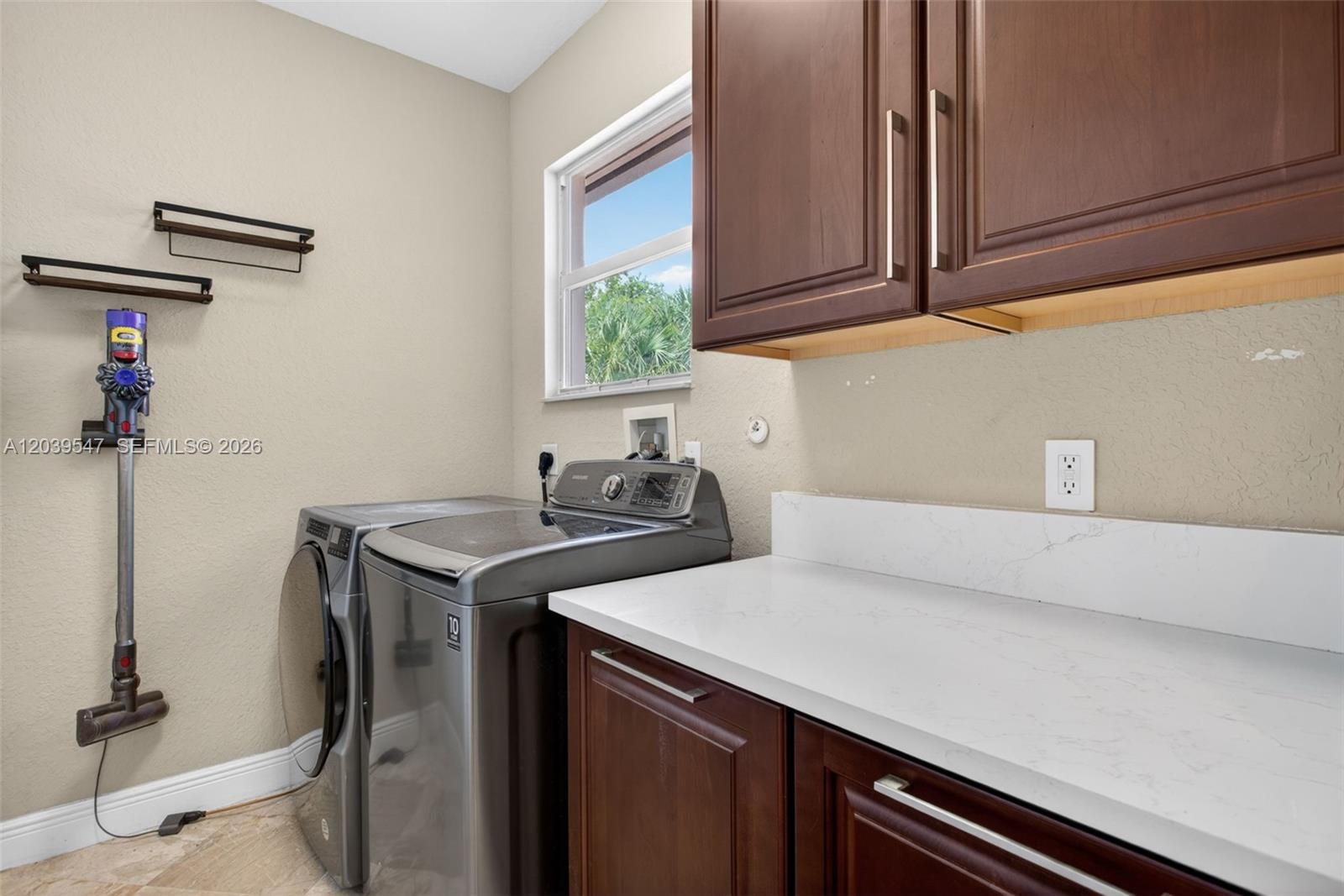 4907 Cypress Way
