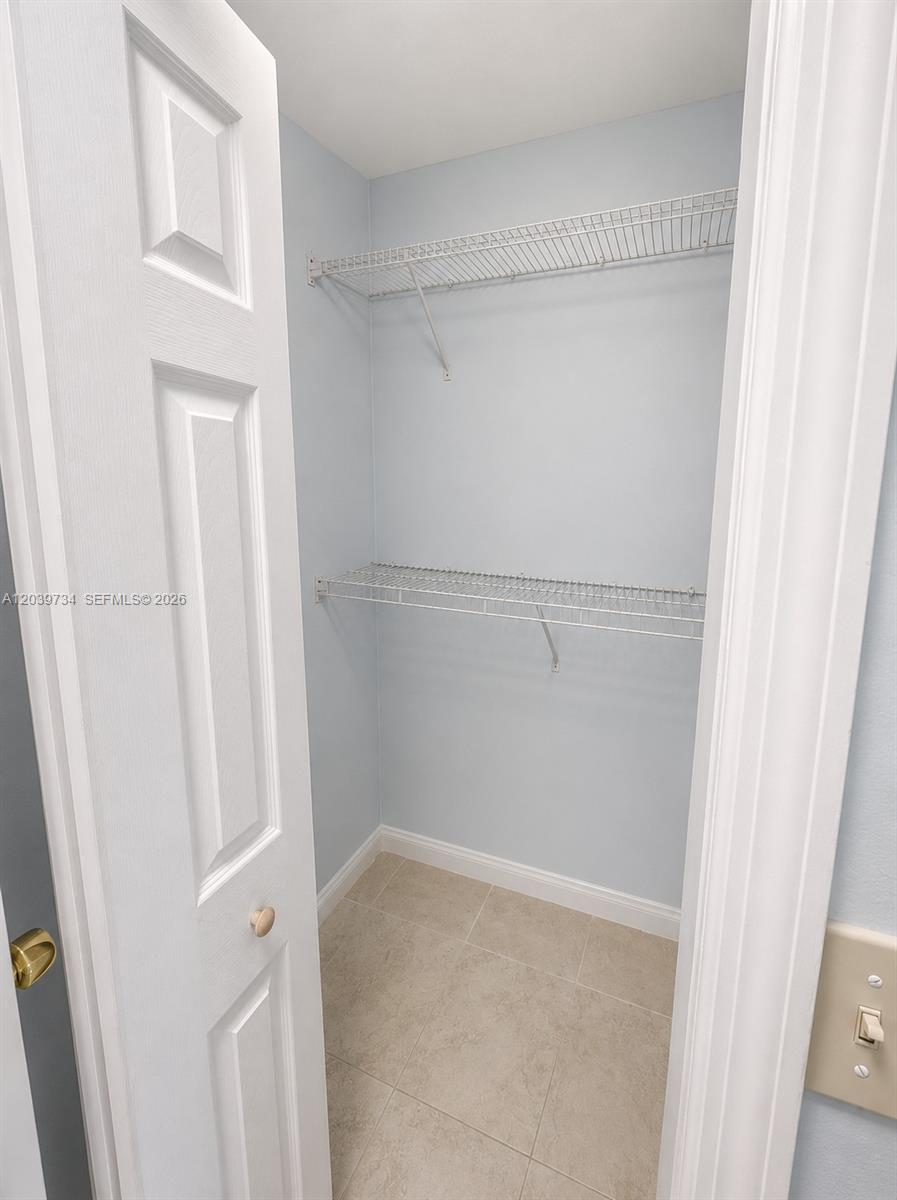 22384 Palomita Dr # 22384