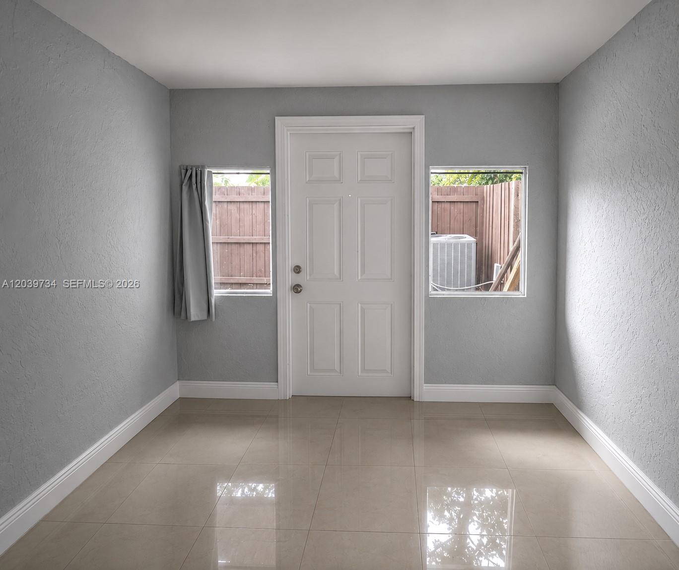 22384 Palomita Dr # 22384
