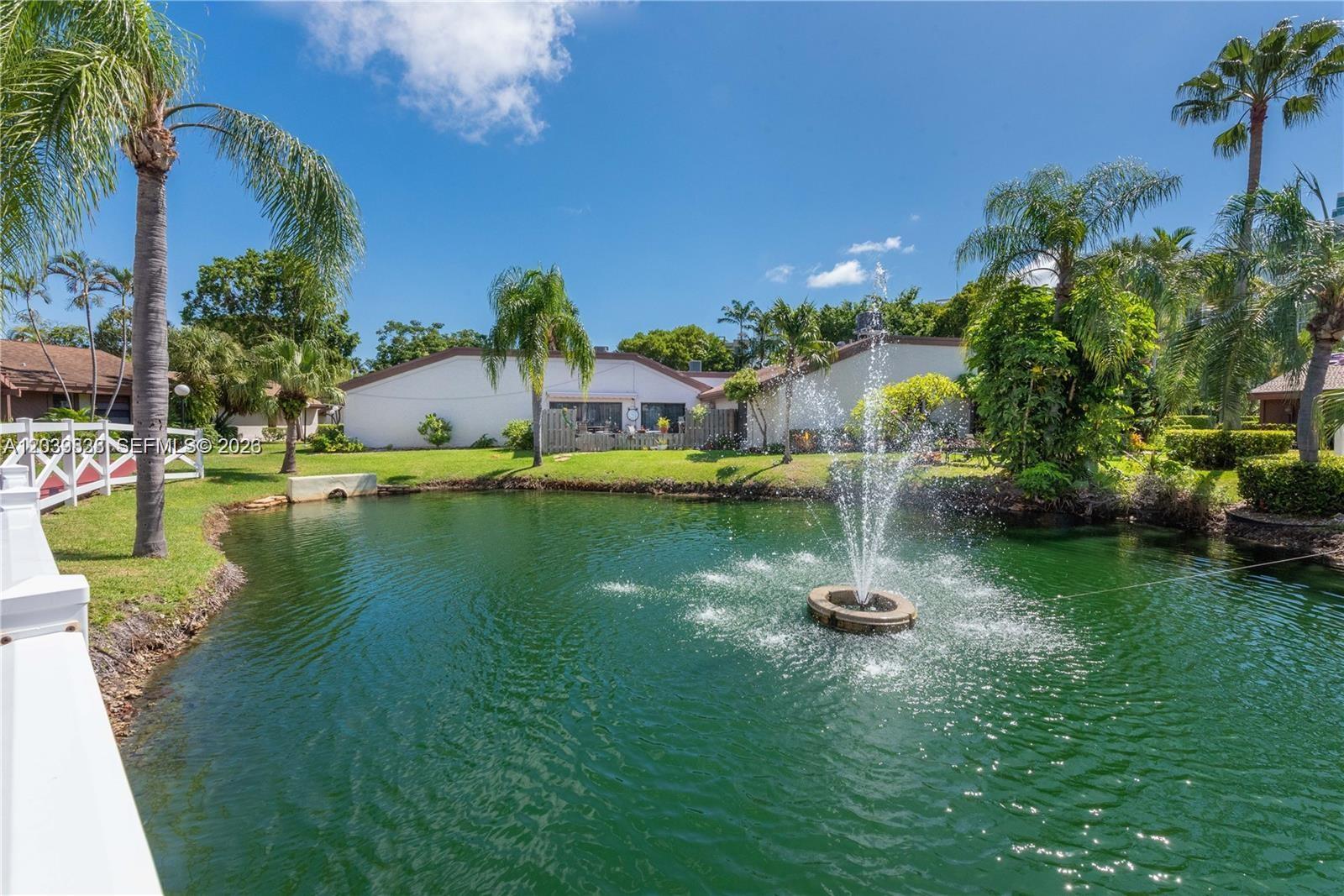 601 Leslie Dr
