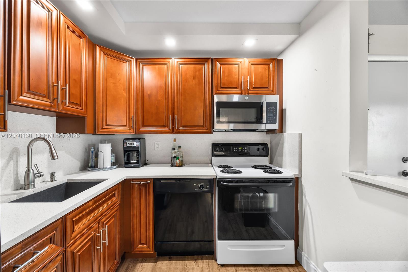 9999 N Belfort Cir # 101