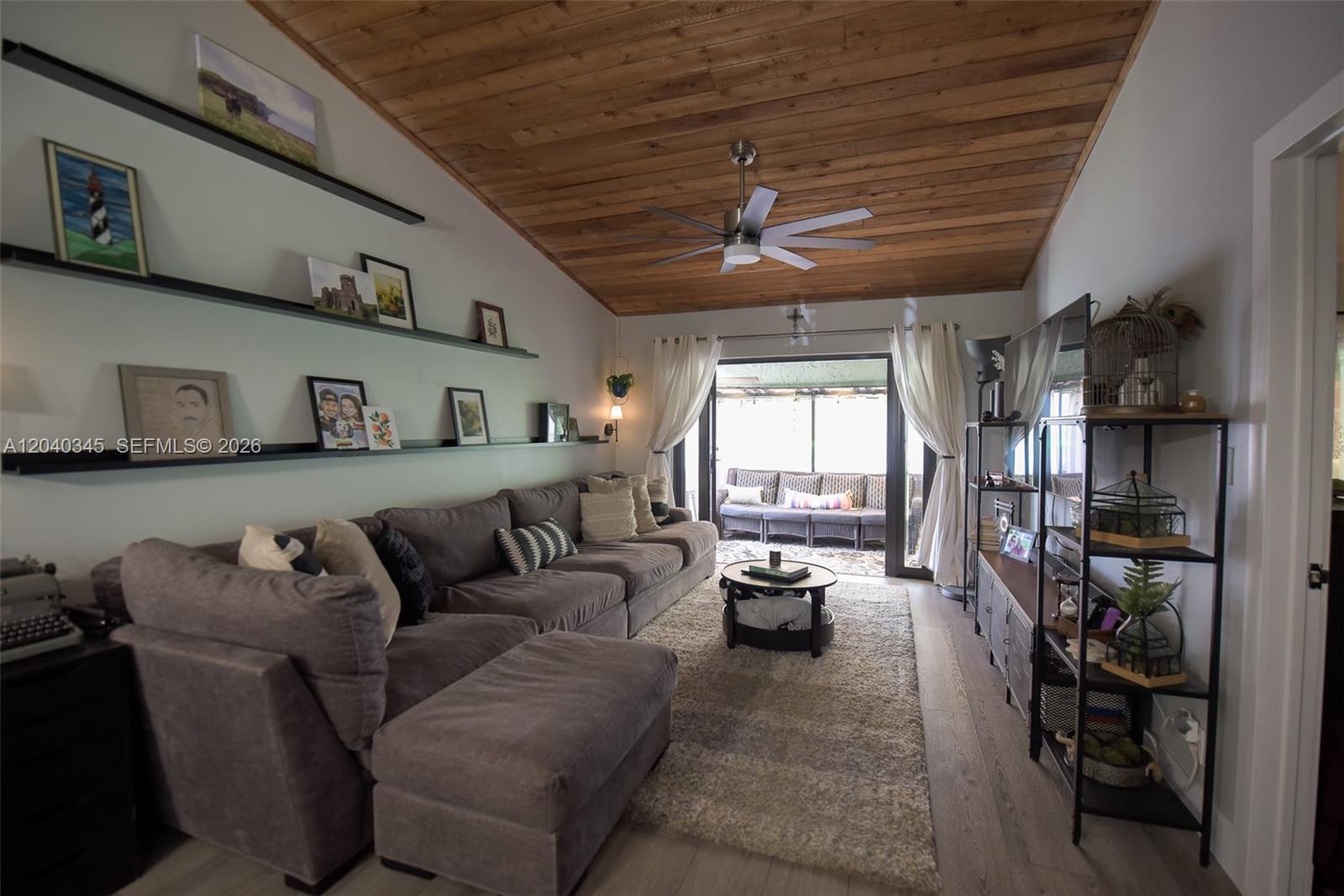 8356 NW 37th Pl # 9 Unit: E-9