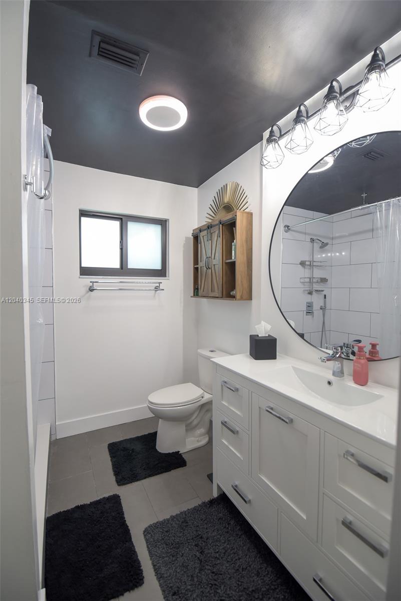 8356 NW 37th Pl # 9 Unit: E-9