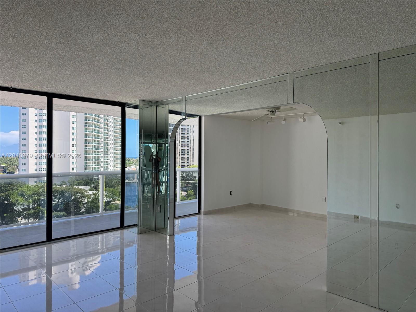 20505 E Country Club Dr # 835