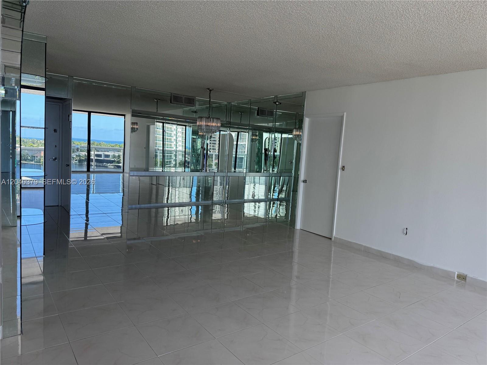 20505 E Country Club Dr # 835