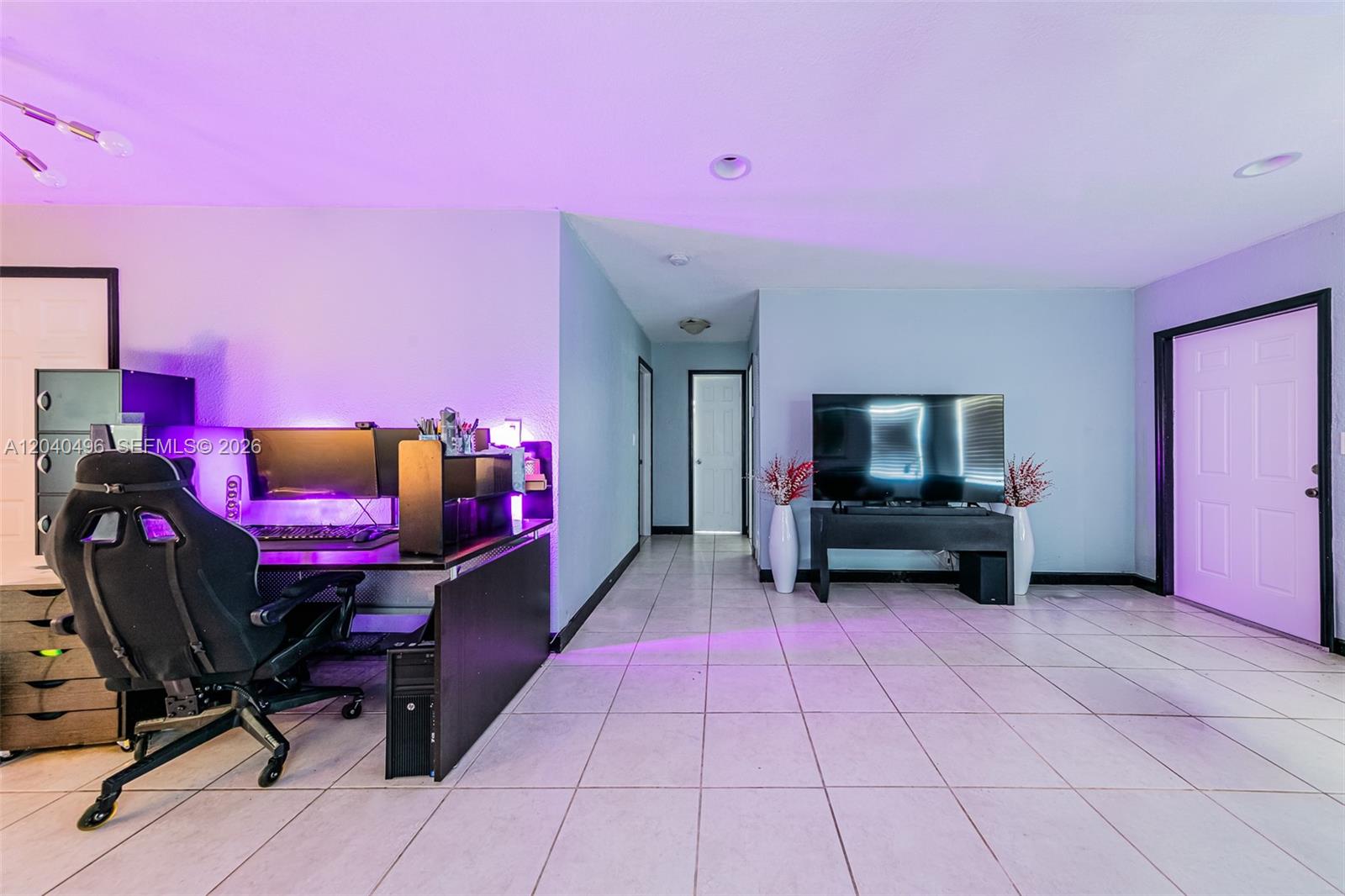 7006 NW 99th Way