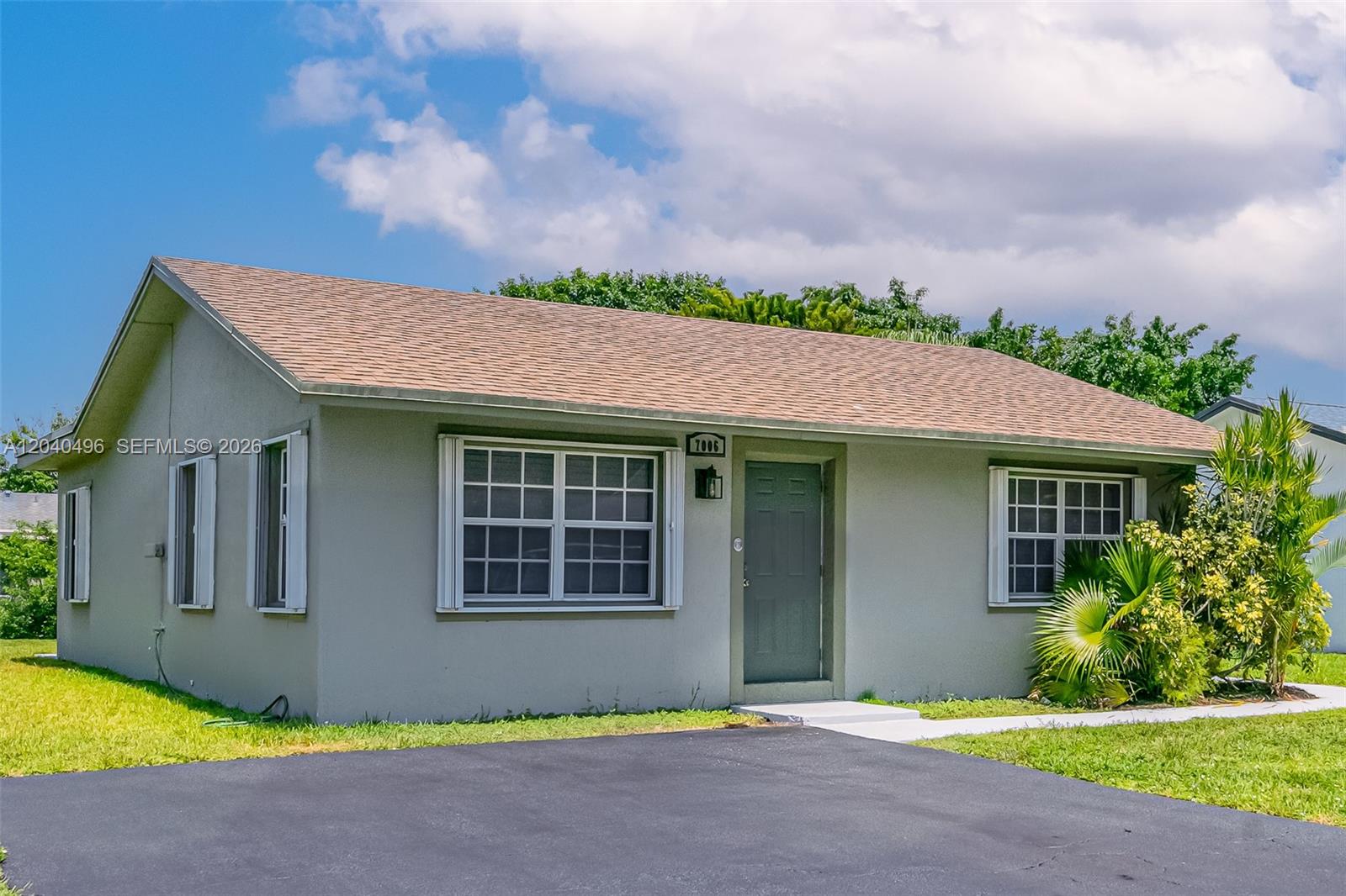 7006 NW 99th Way