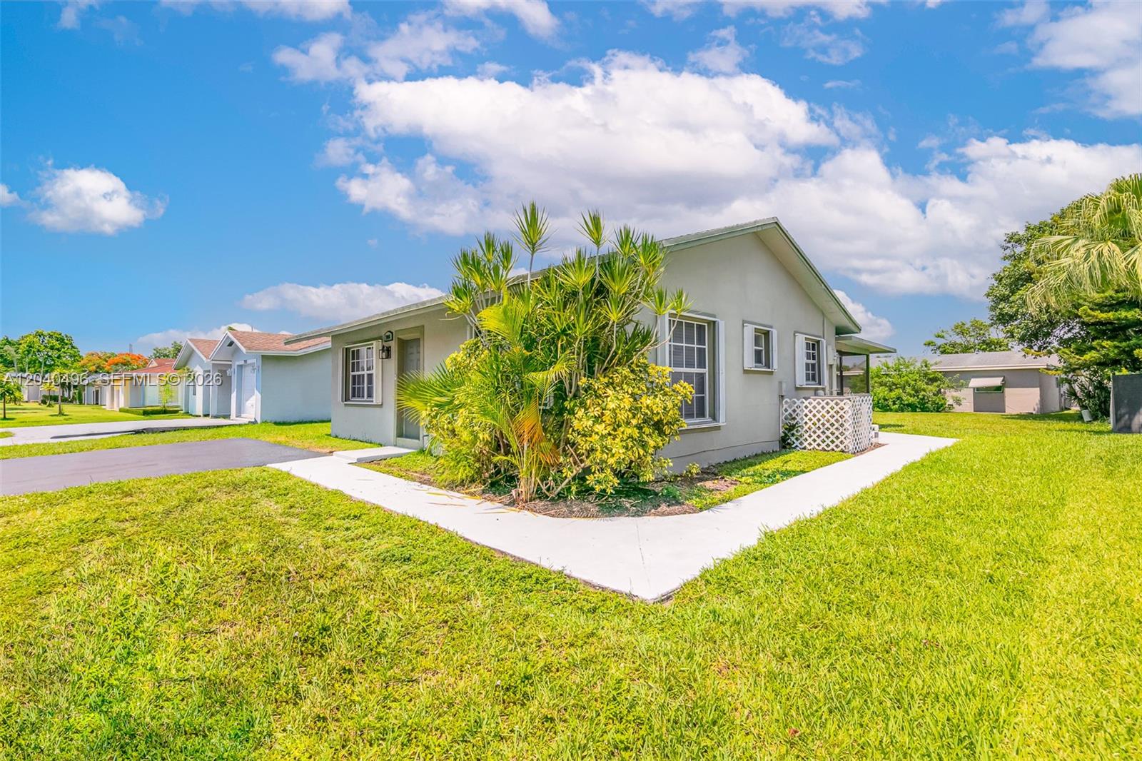 7006 NW 99th Way