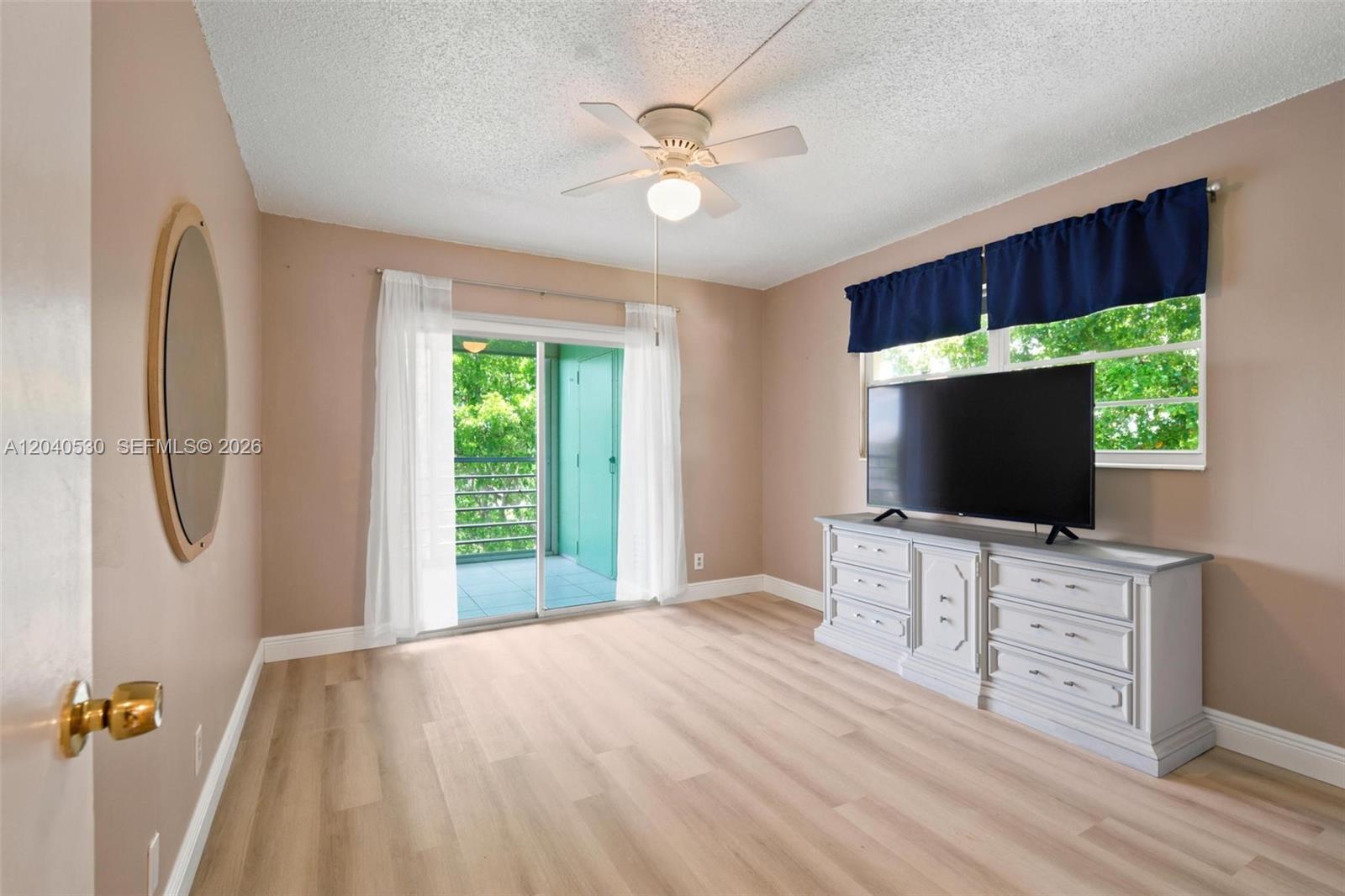 4001 Ashby C # 4001 Unit: #4001