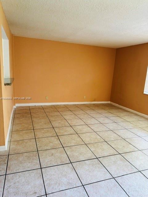 4160 NW 21st St # 201G