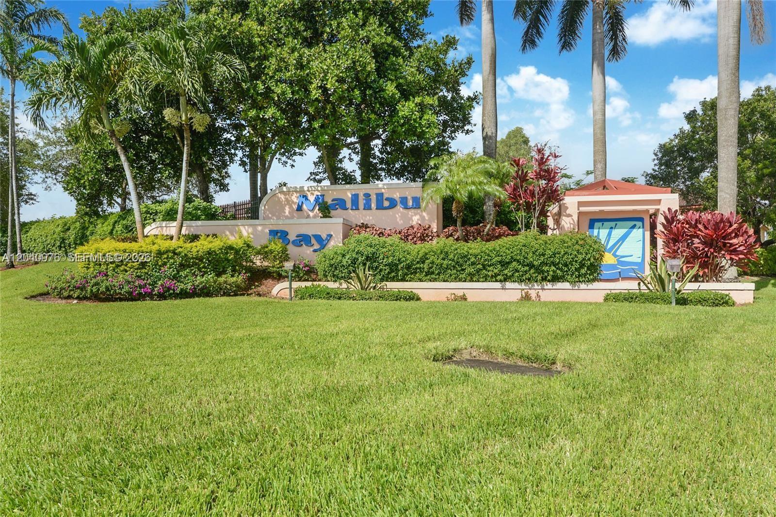 746 NW 208th Way Unit: .