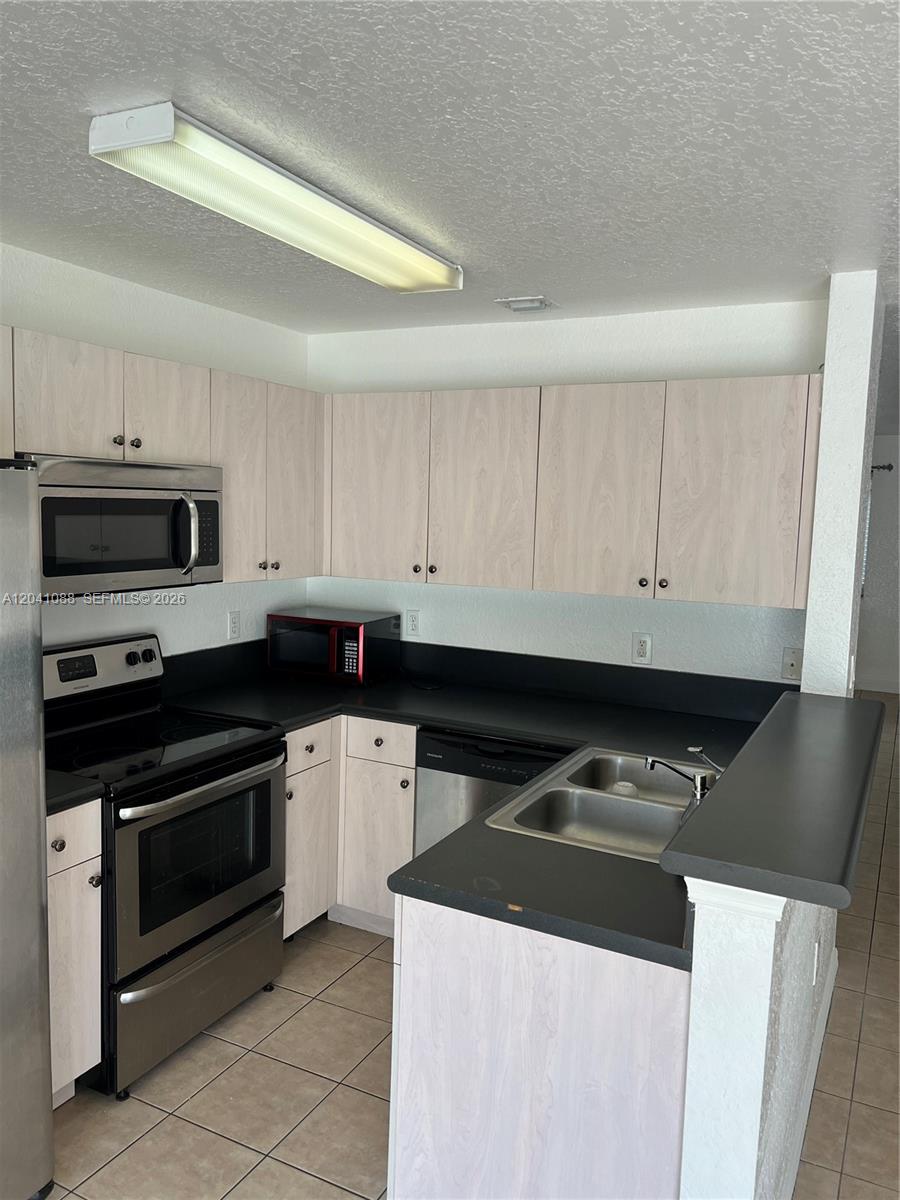 183 Hidden Ct Rd # 33 Unit: F-33