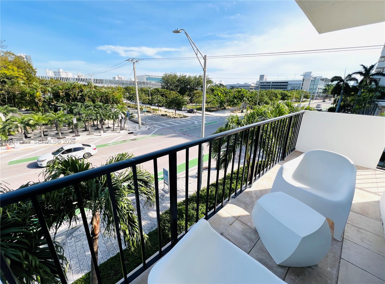 1900 Meridian Ave # 306