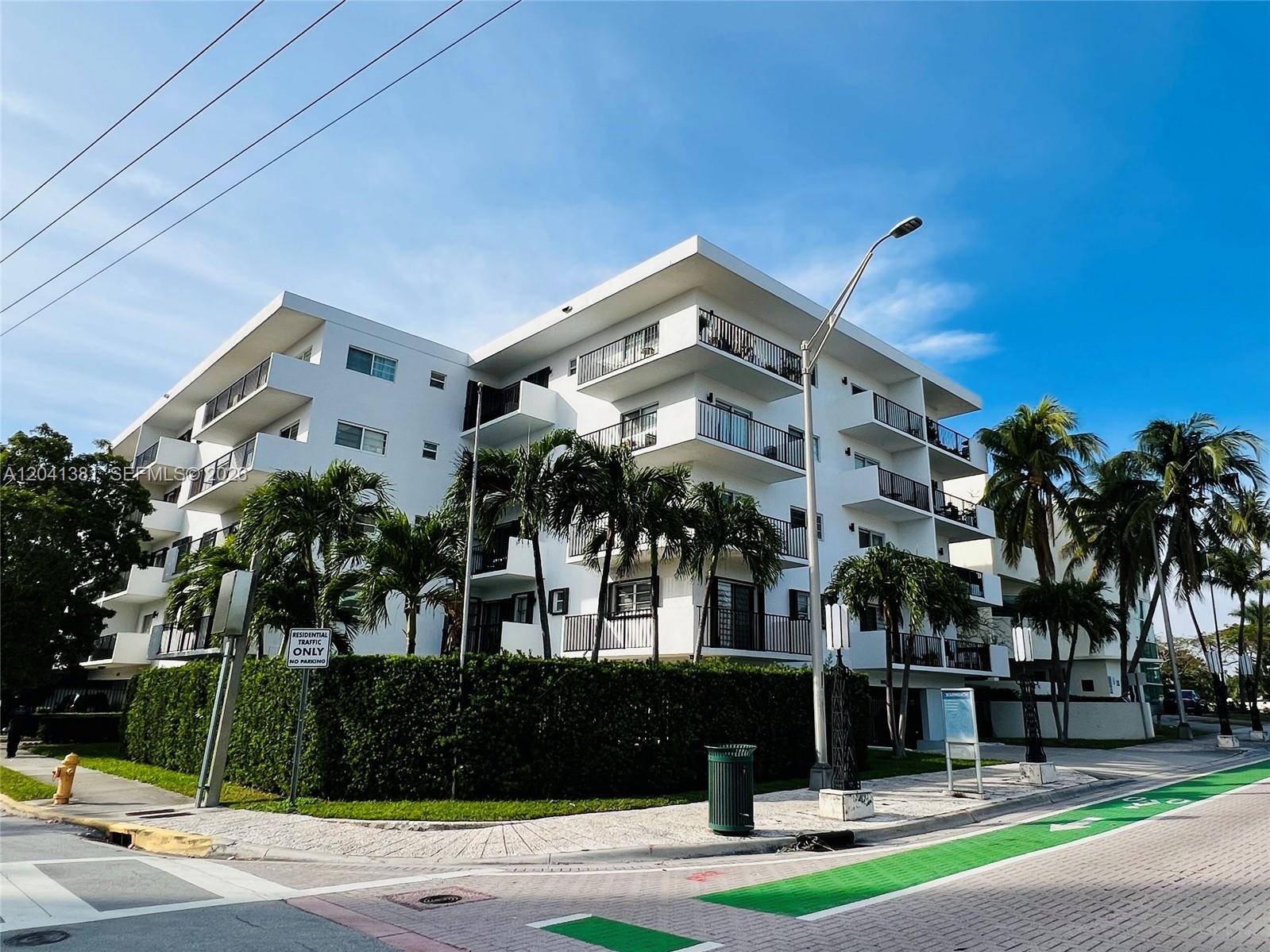 1900 Meridian Ave # 403
