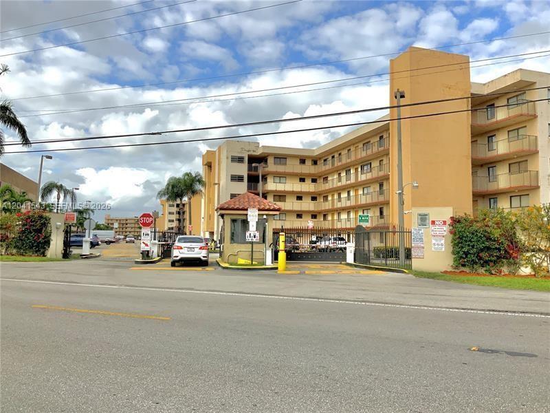 9915 W Okeechobee Rd # 404 Unit: 2-404