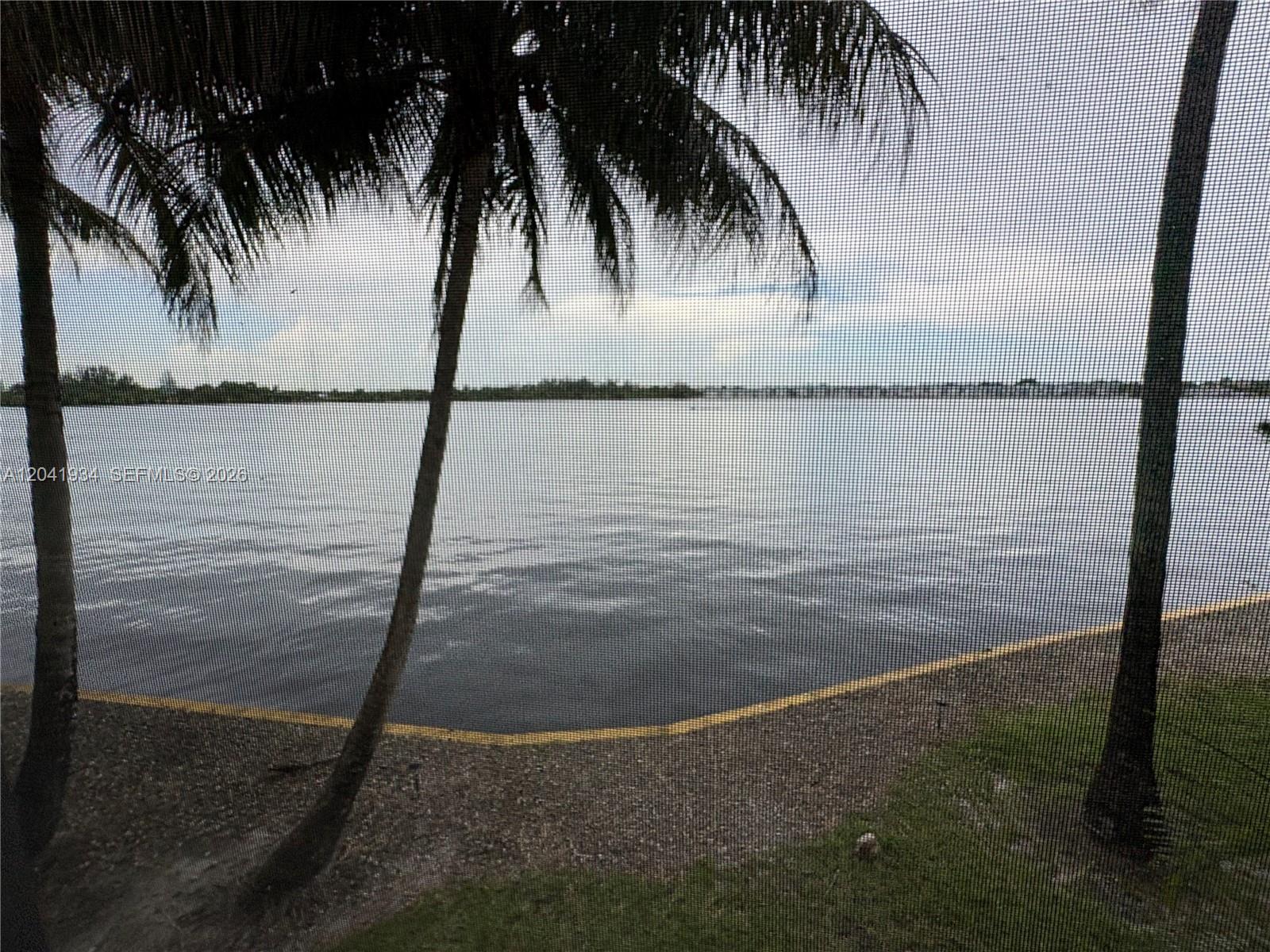 1075 NE Miami Gardens Dr Unit: 211