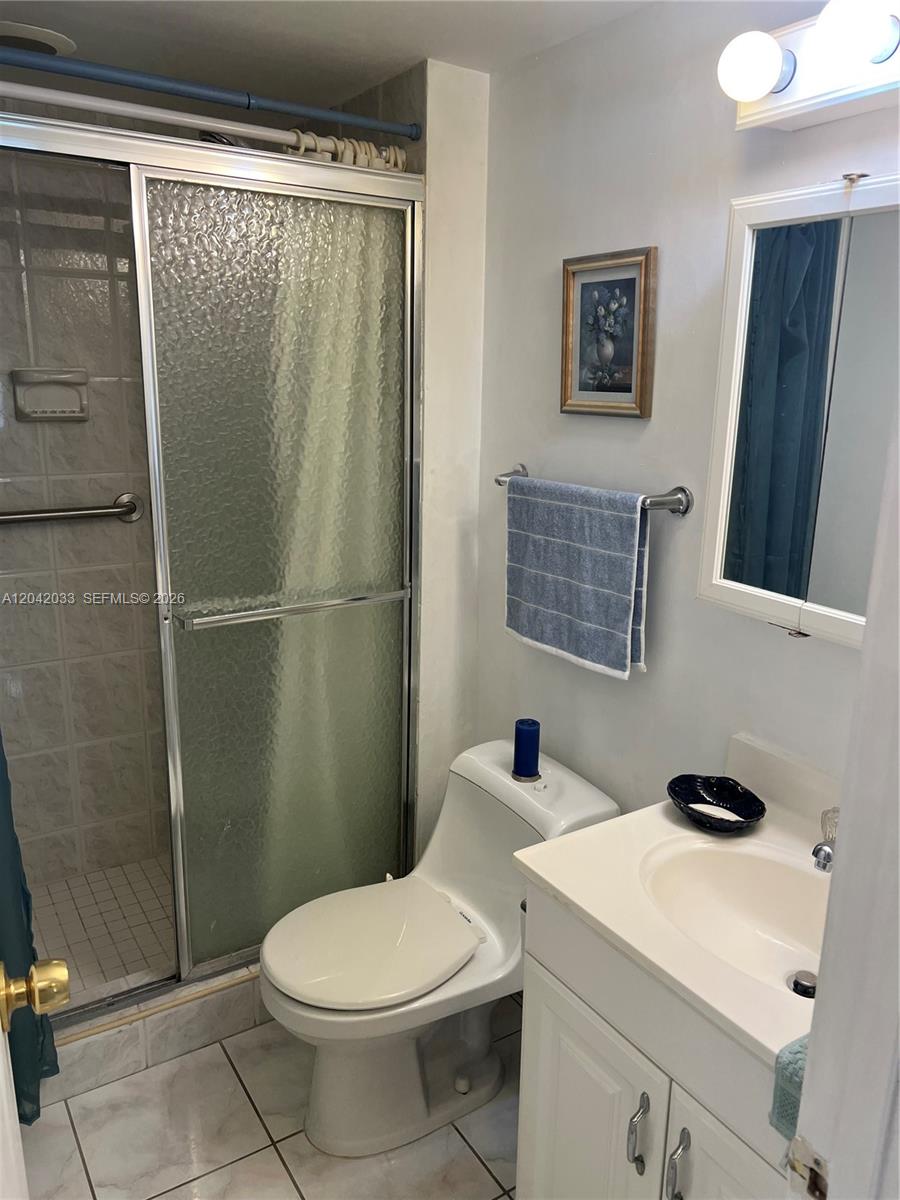 1351 NE Miami Gardens Dr Unit: 222E