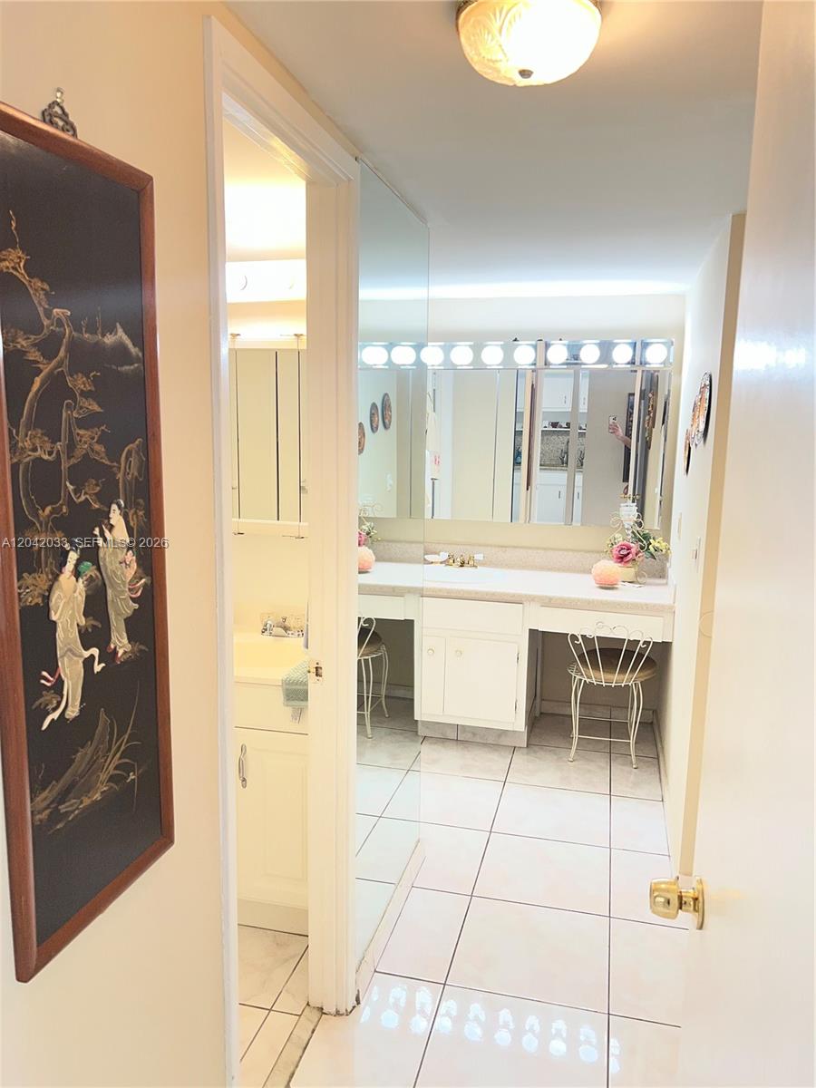 1351 NE Miami Gardens Dr Unit: 222E