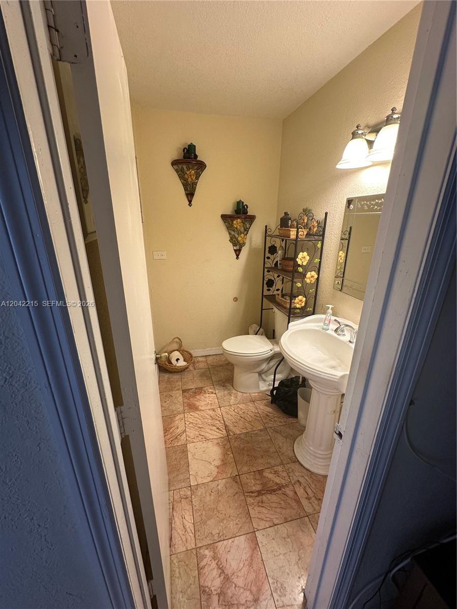 2700 NW 47th Ter # 1001