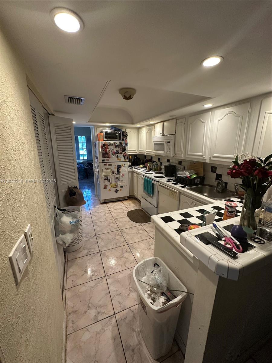 2700 NW 47th Ter # 1001