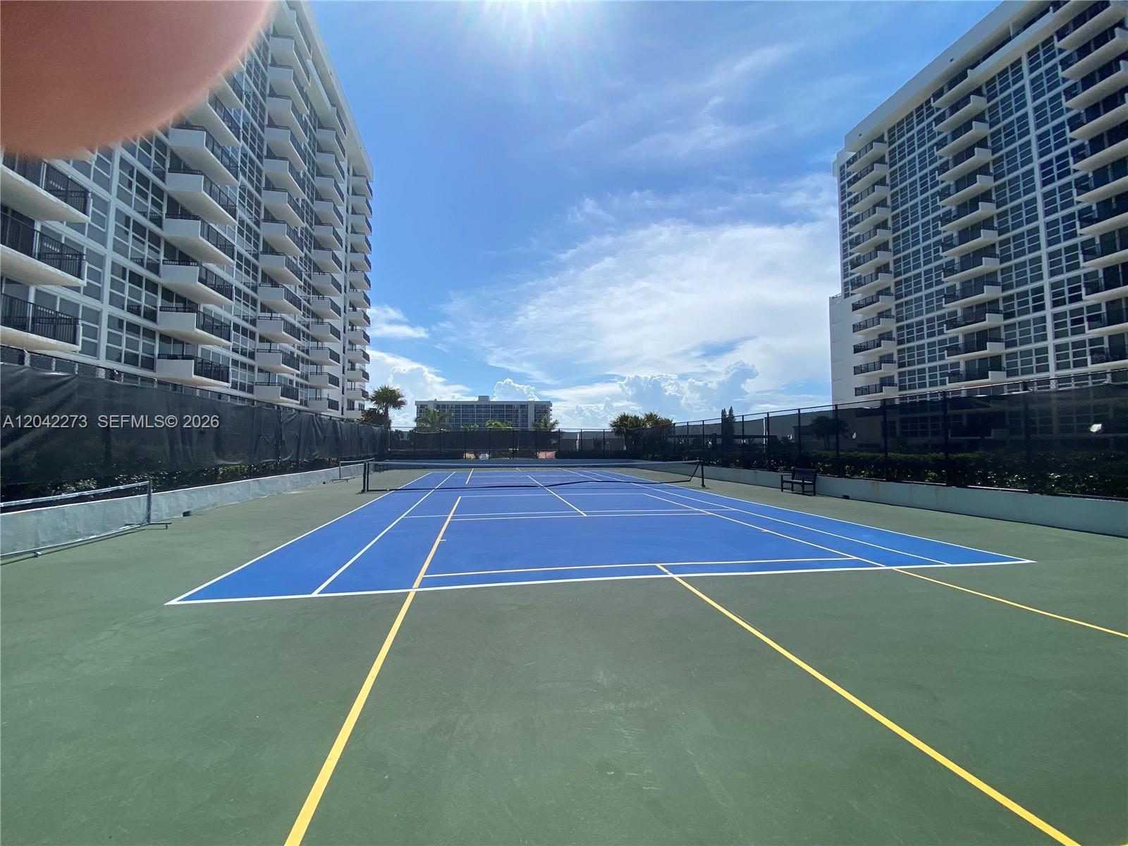531 N ocean # 611