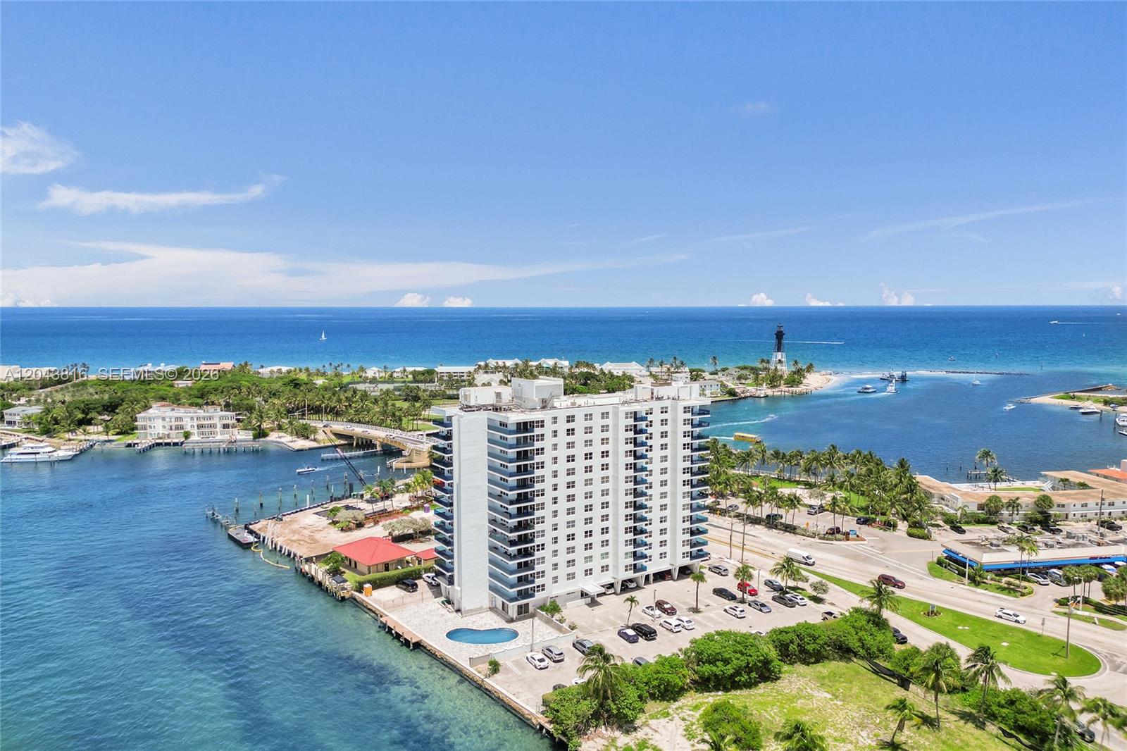 2639 N Riverside Dr # 206
