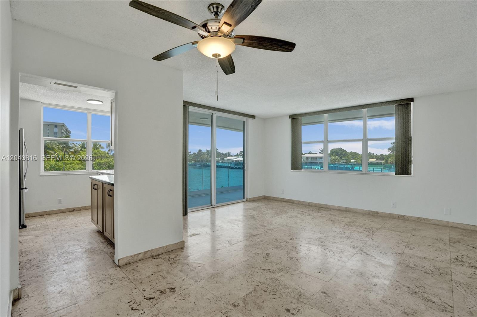 2639 N Riverside Dr # 206