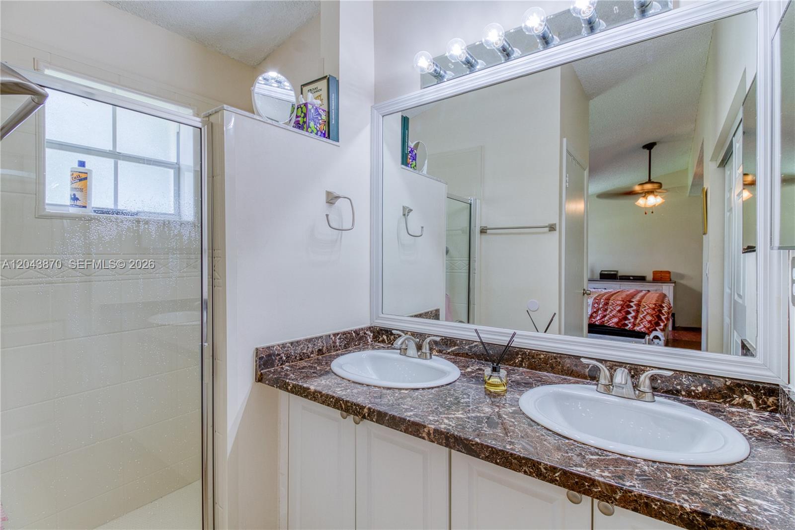 11415 Lakeview Dr # D Unit: 2-D