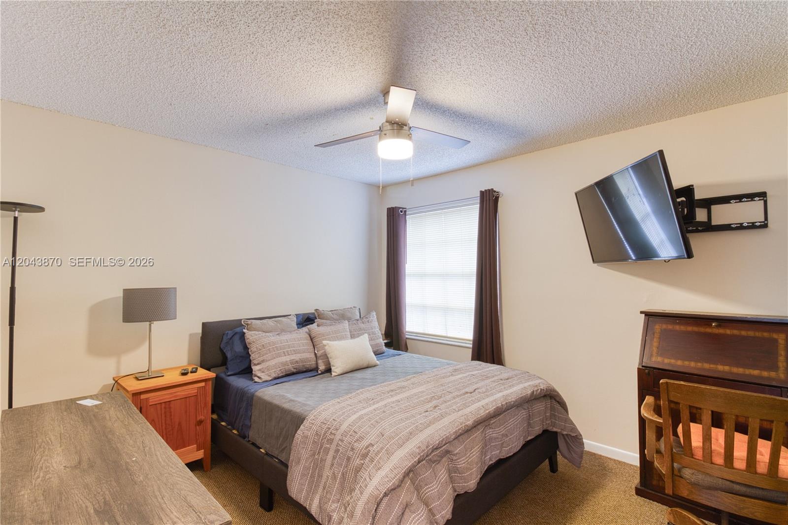 11415 Lakeview Dr # D Unit: 2-D