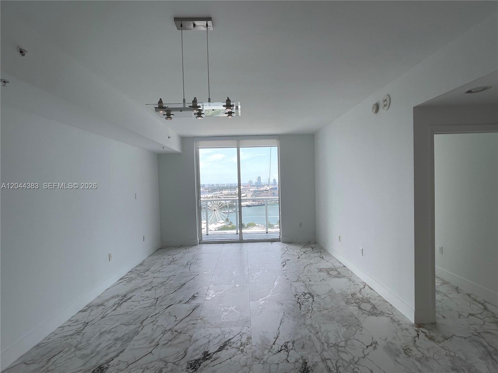 253 NE 2nd St # 2409