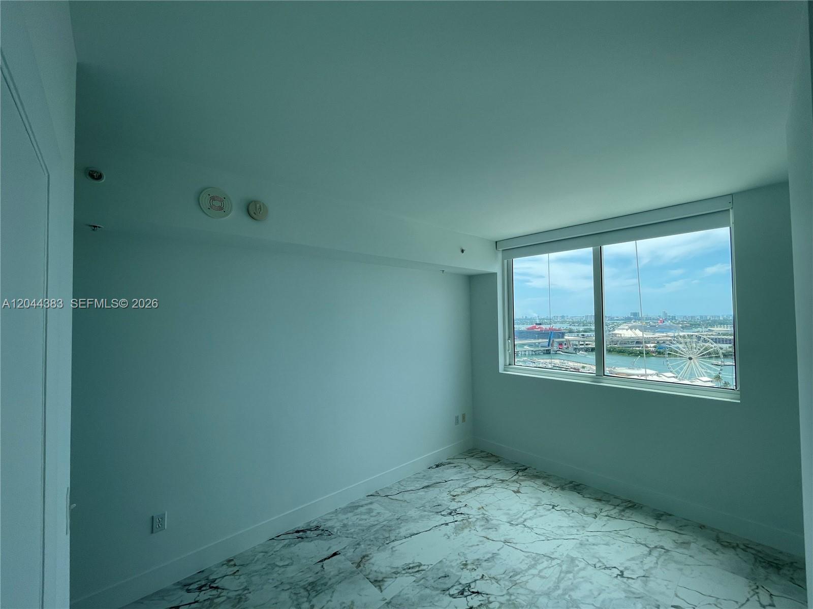 253 NE 2nd St # 2409
