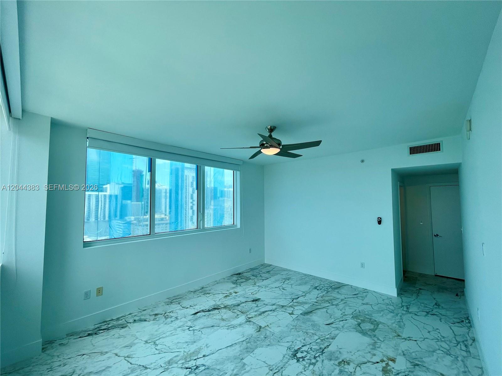 253 NE 2nd St # 2409