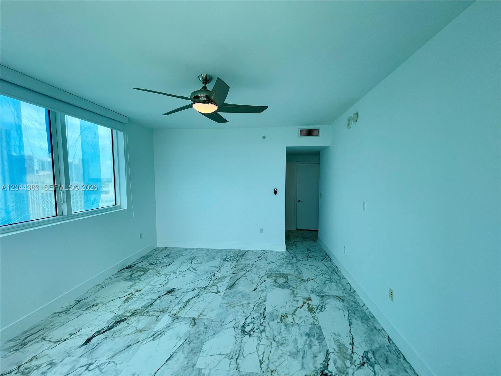 253 NE 2nd St # 2409