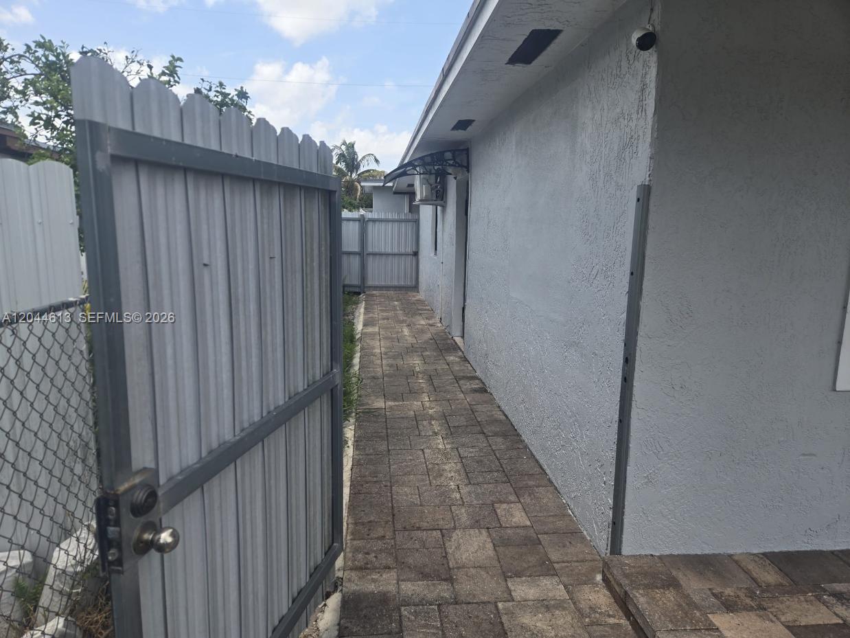 735 SULTAN AVE # 1, Opa-Locka Unit: 1