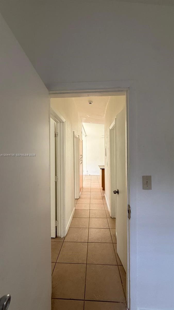1525 NW 18th Ct