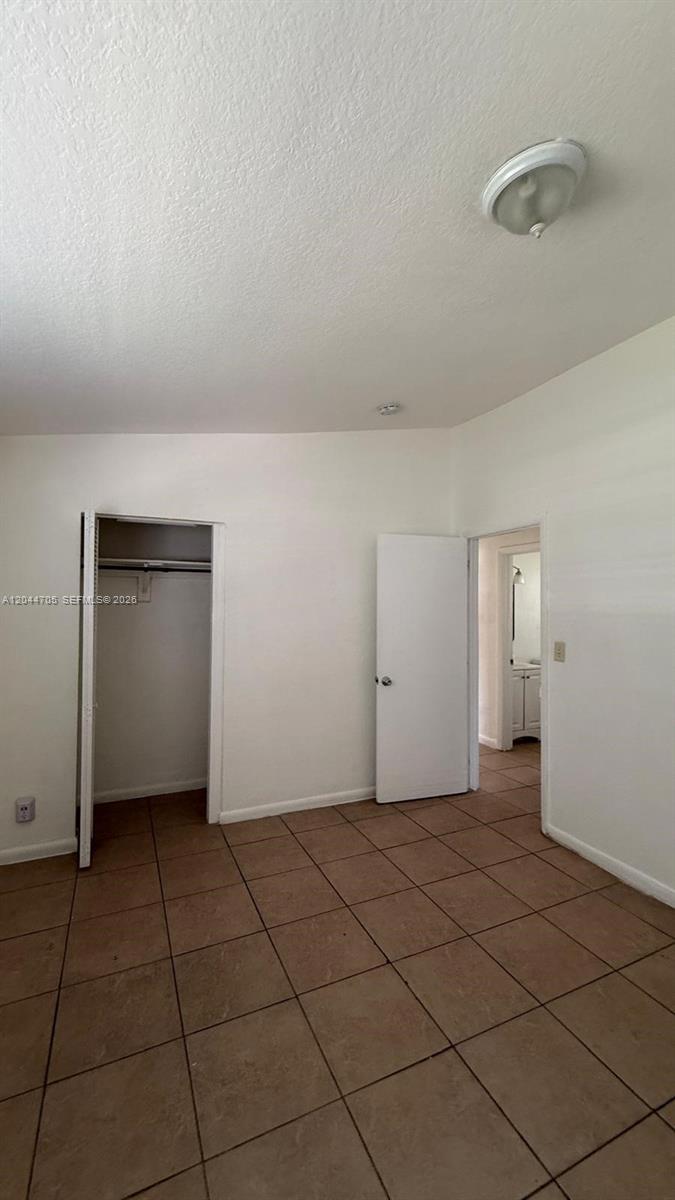 1525 NW 18th Ct