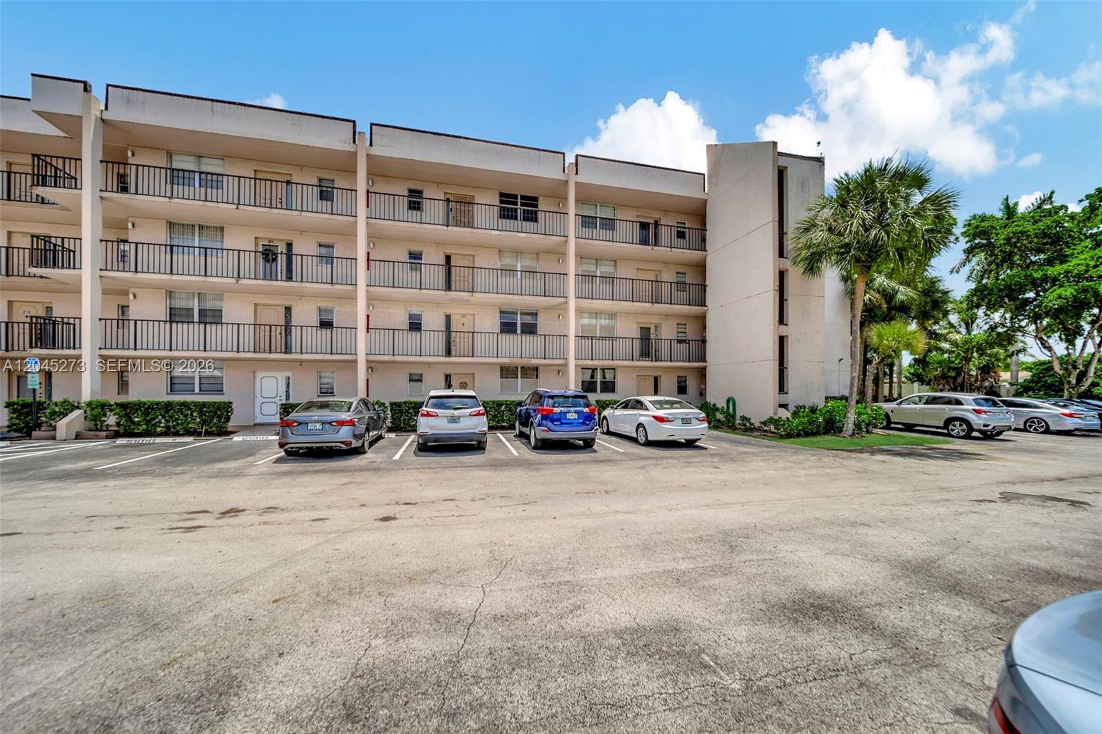2571 Aragon Blvd # 220