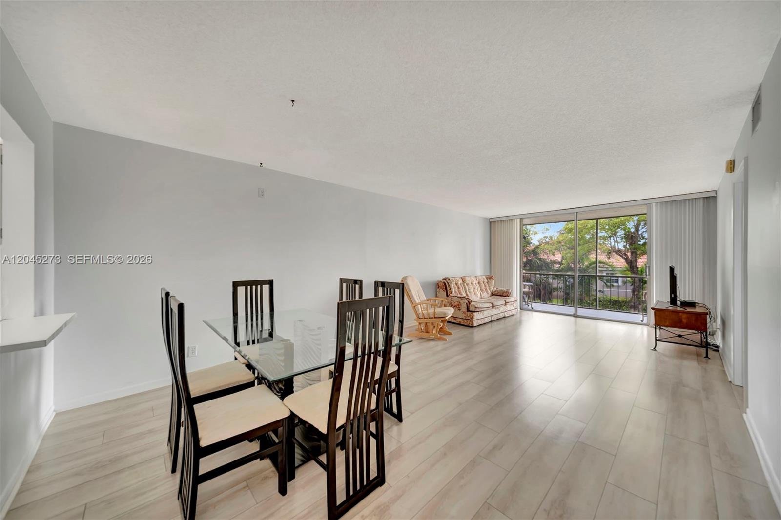 2571 Aragon Blvd # 220
