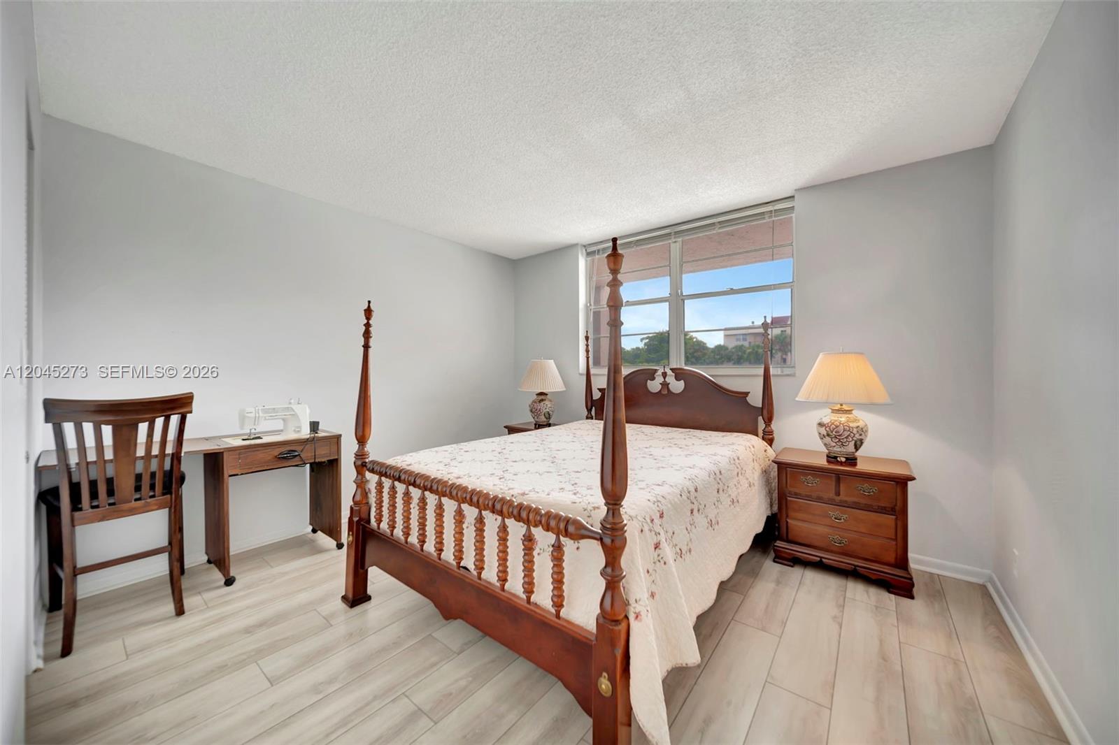 2571 Aragon Blvd # 220