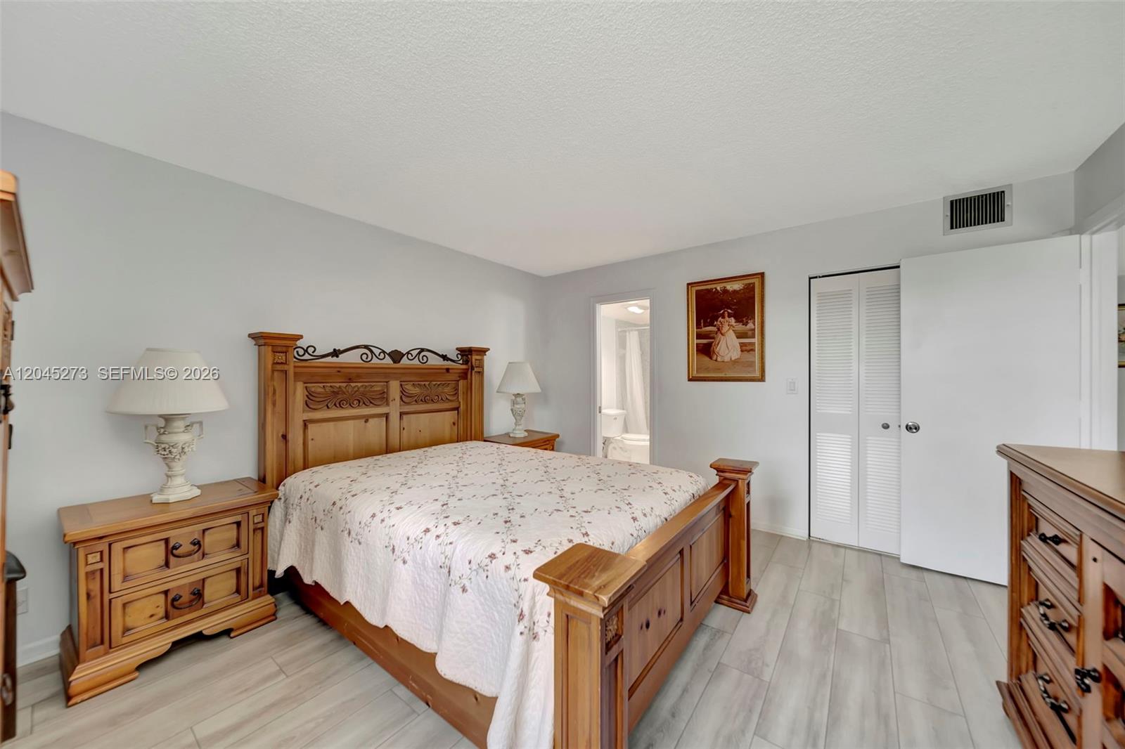 2571 Aragon Blvd # 220