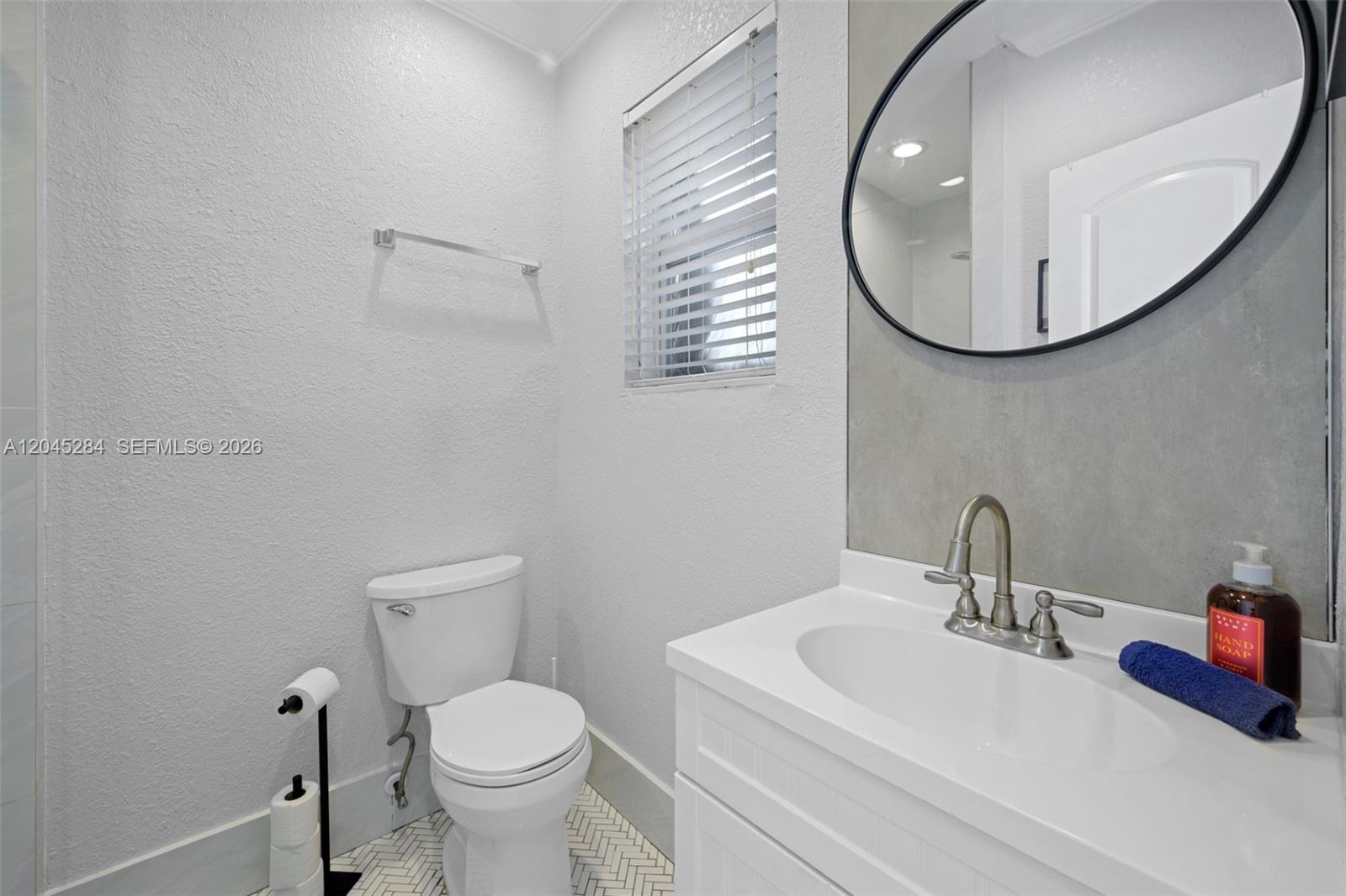 620 SW 7th St unit 1-6