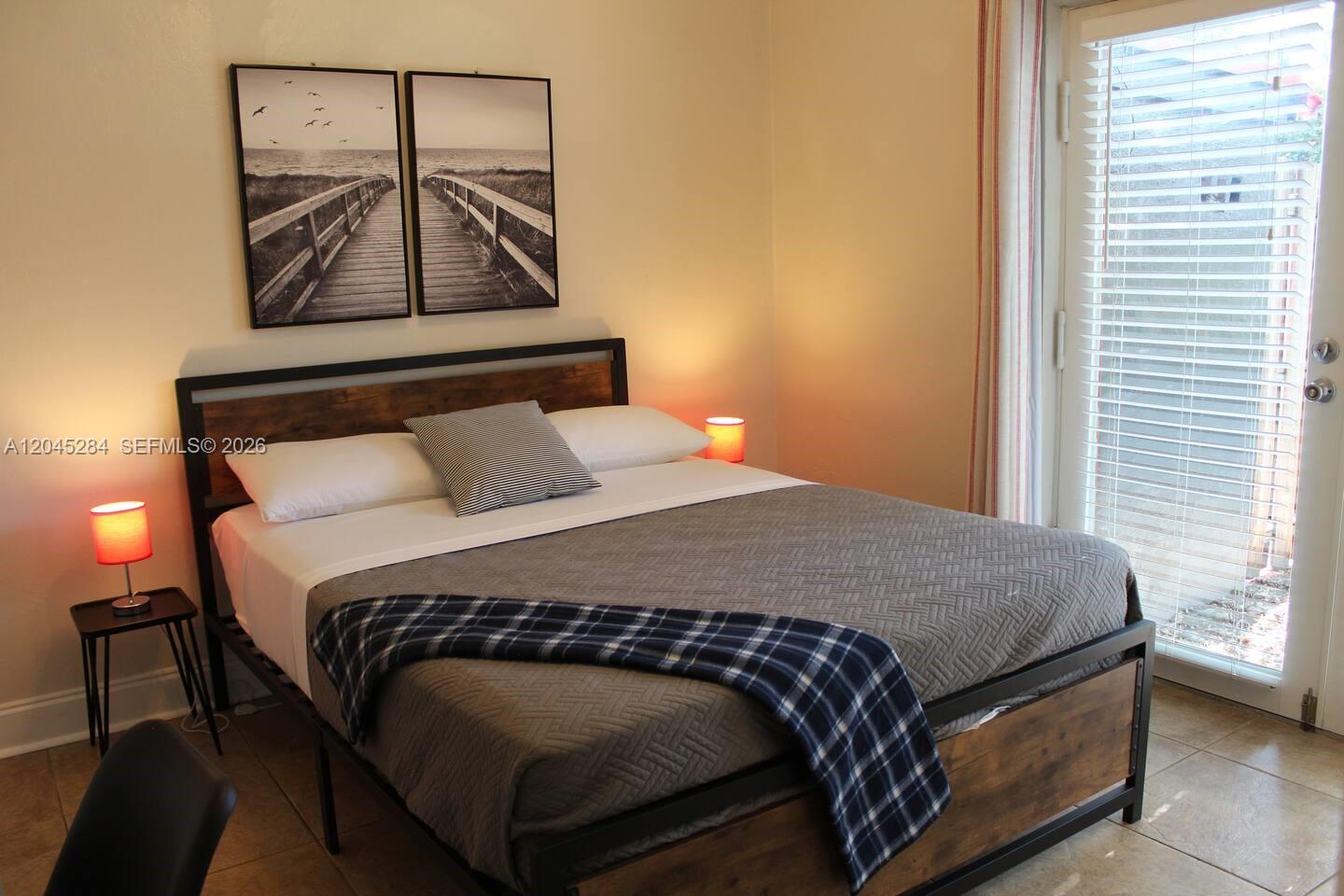 620 SW 7th St unit 1-6