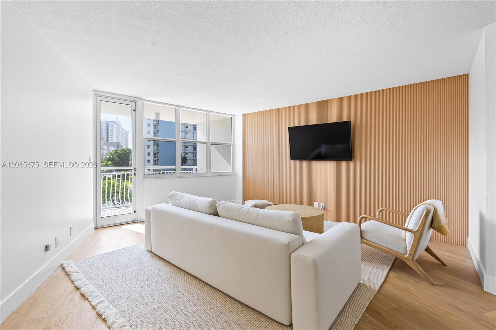 301 N Ocean Blvd # 302