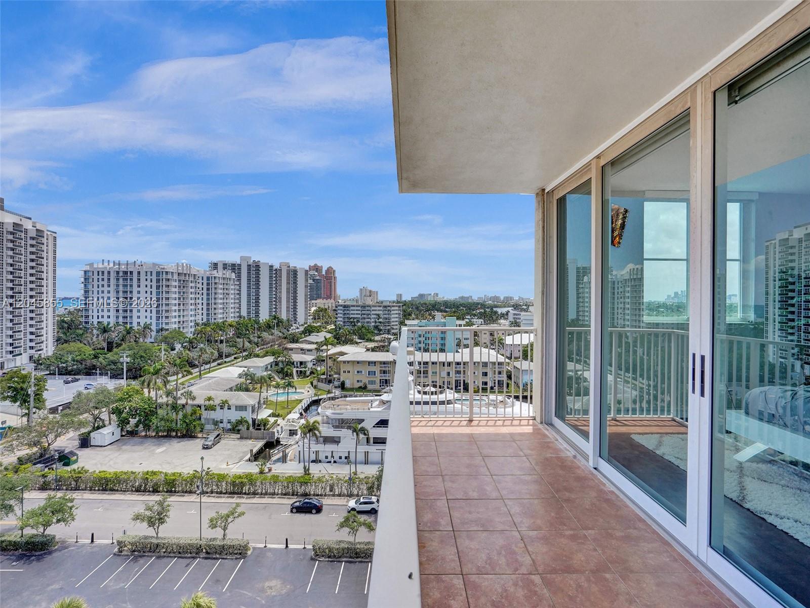 3020 NE 32nd Ave # 925