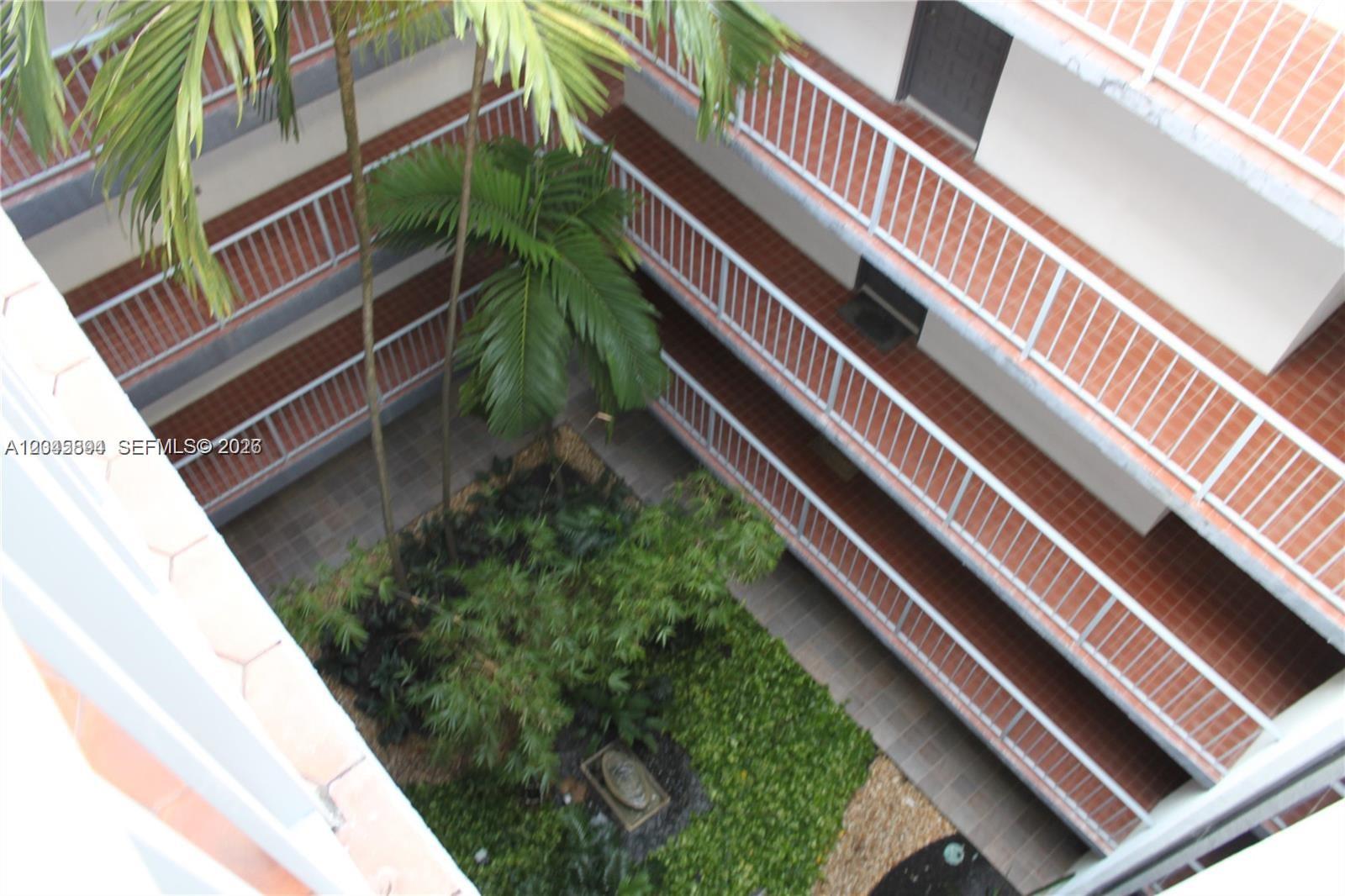 700 NE 63rd St Unit: DPH7