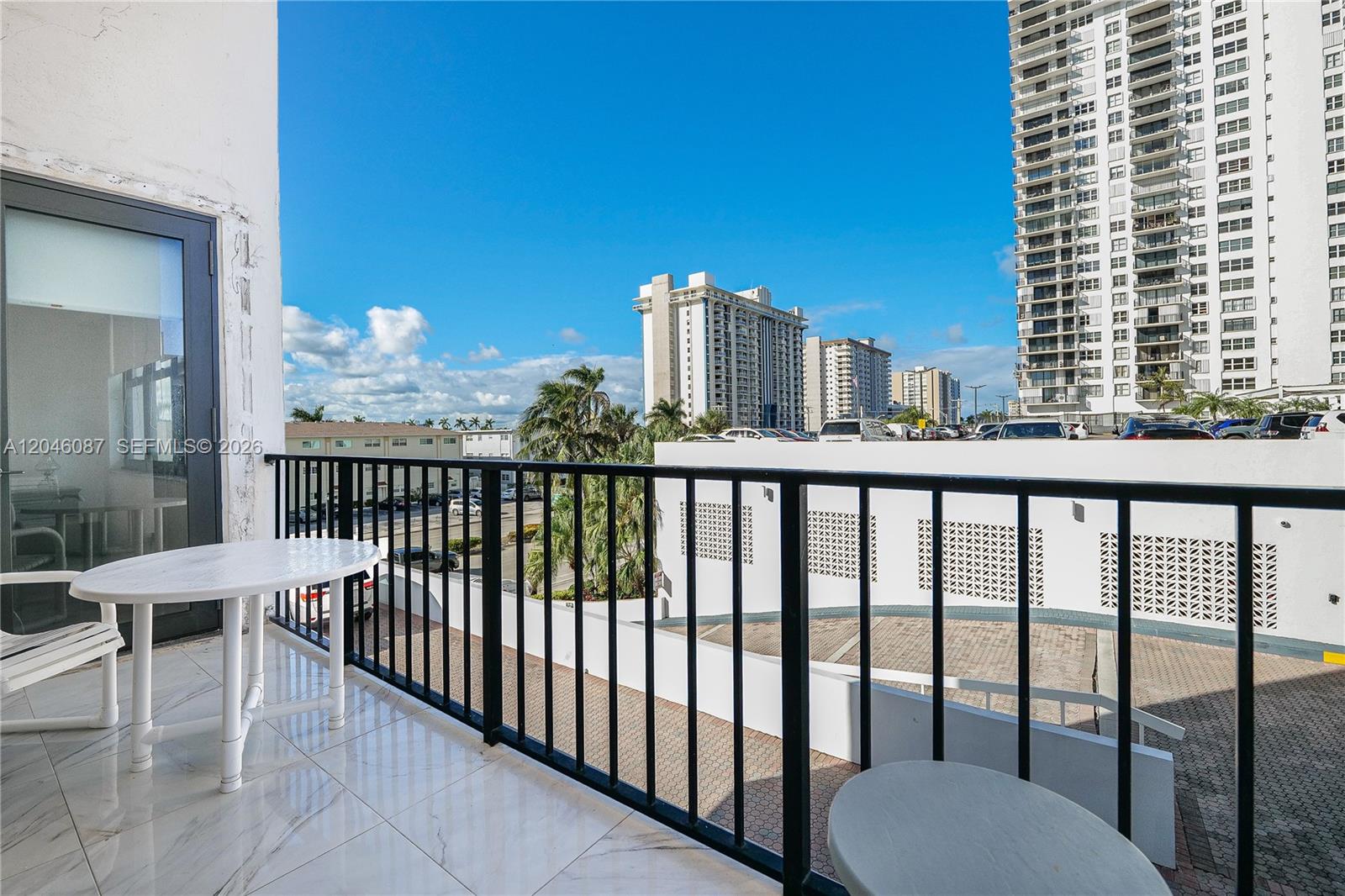 2401 S Ocean Dr # 305