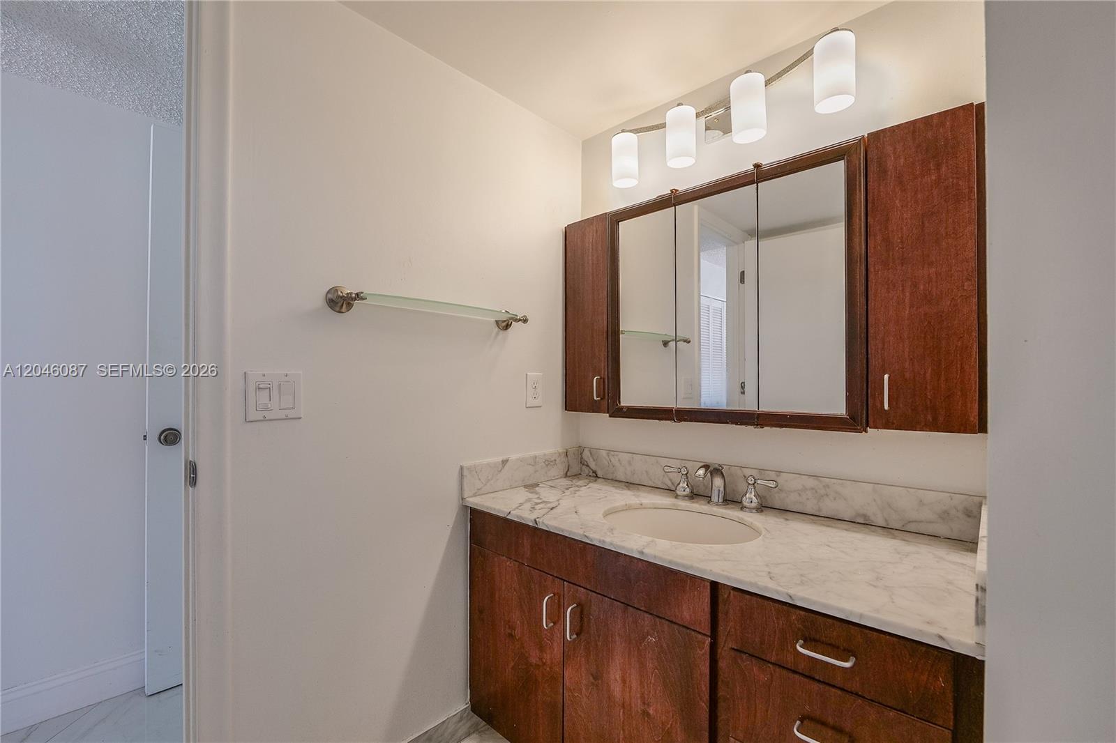 2401 S Ocean Dr # 305